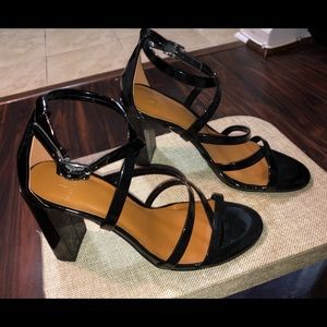 Classic high heel sandals.